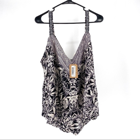 Romantic Gypsy Plus Handkerchief V Neck Floral Tank Top - Picture 2 of 6